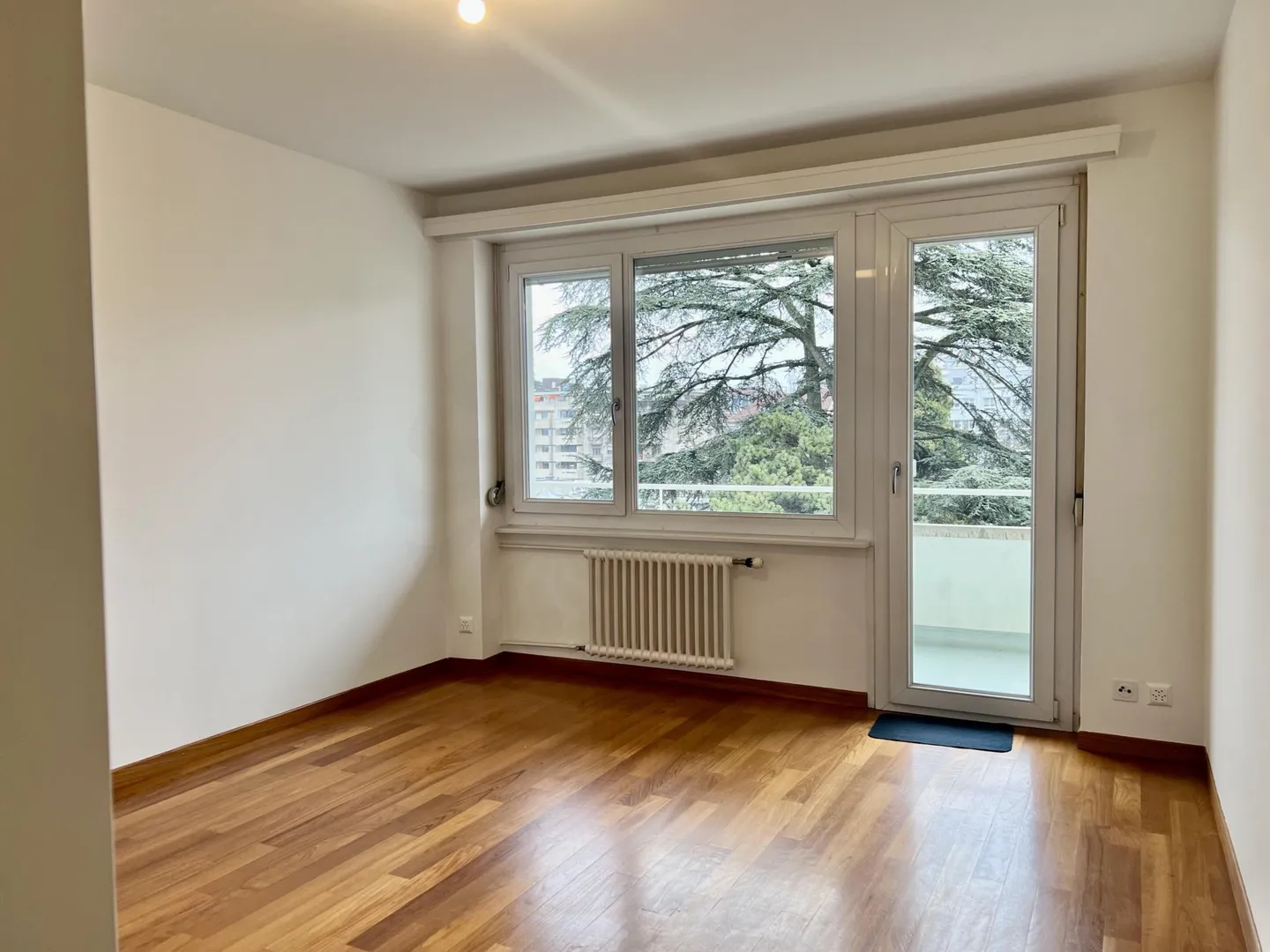 Exclusively in the Center of Geneva: Bright 3.5 Room Apartment - Photo 11 of 14