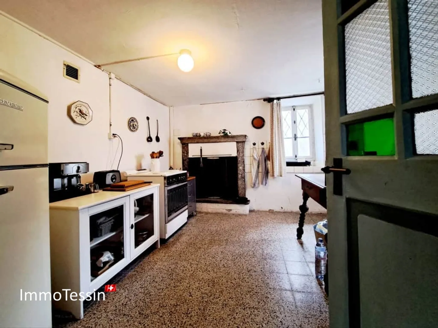 Spacious, renovated and very charming Ticino house that will delight you - Photo 7 of 13