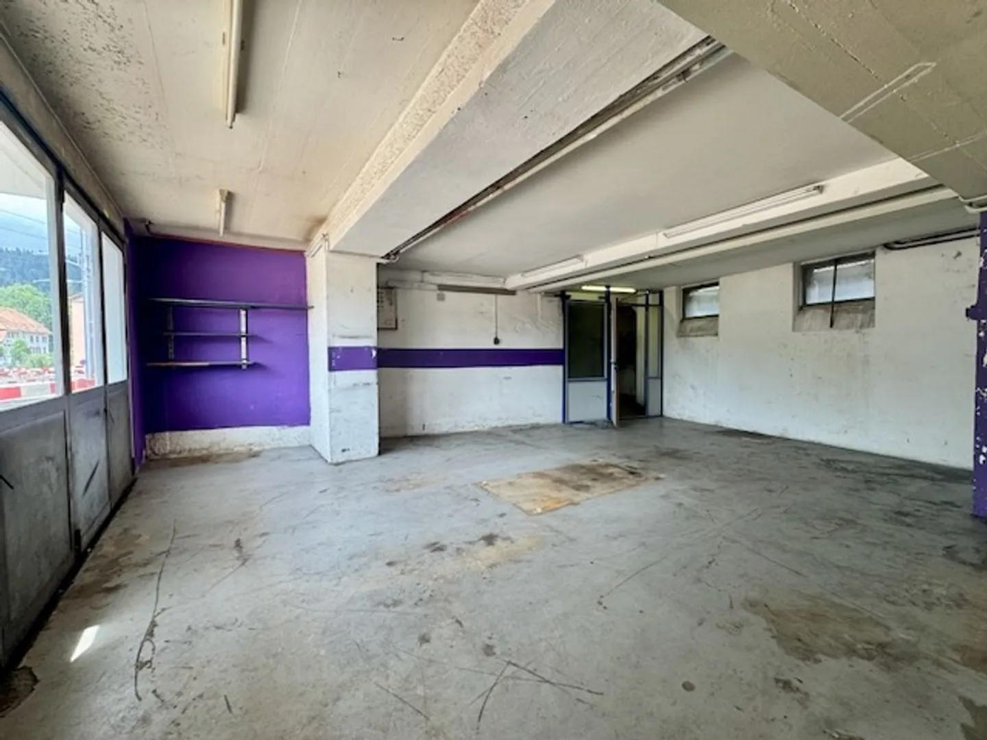 For rent - Commercial space with storage - Photo 5 of 10