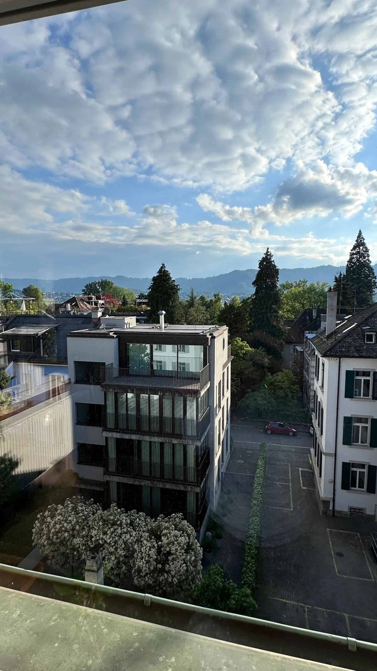 APPARTEMENT 2 PIÈCES À ZURICH - DISTRICT 8 RIESBACH, MEUBLÉ, TEMPORAIRE - Photo 8 sur 9