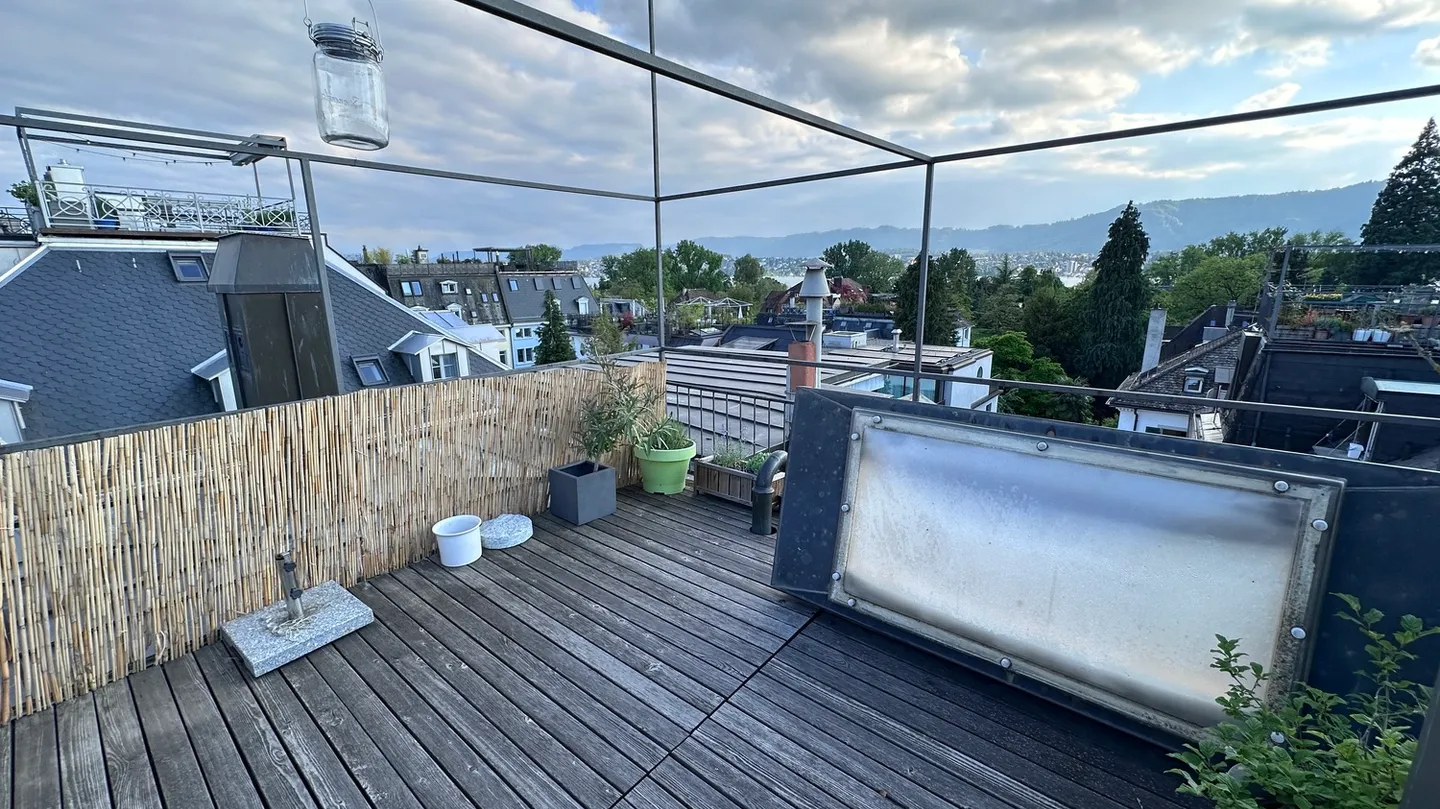 APPARTEMENT 2 PIÈCES À ZURICH - DISTRICT 8 RIESBACH, MEUBLÉ, TEMPORAIRE - Photo 9 sur 9