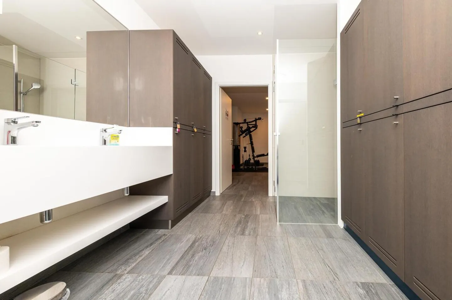 Rara opportunità - Superbo appartamento 5.5 locali al piano giardino, che unisce tranquillità e centralità - Foto 11 di 13