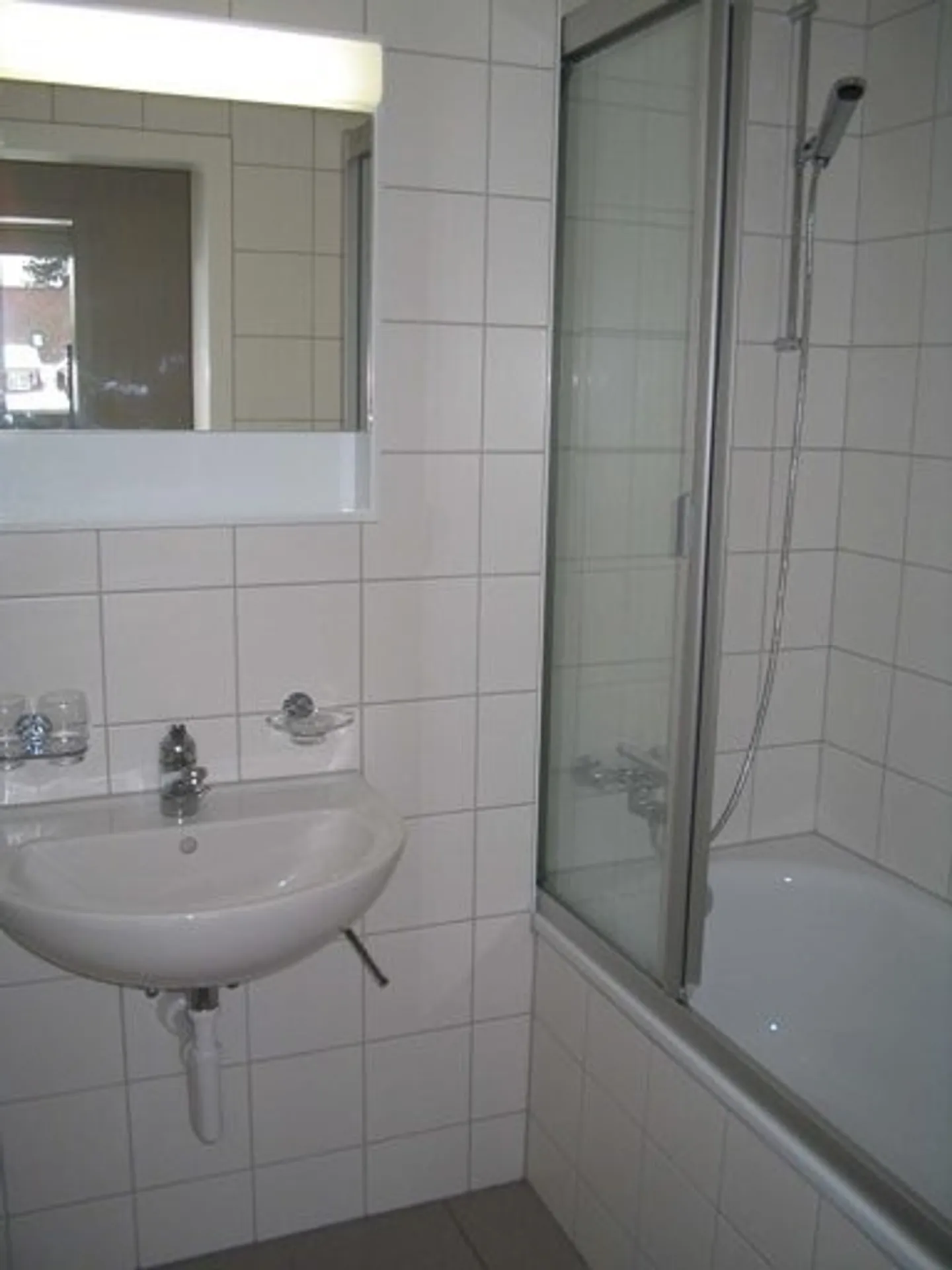 Bright Attic Apartment with Balcony - Photo 6 of 6