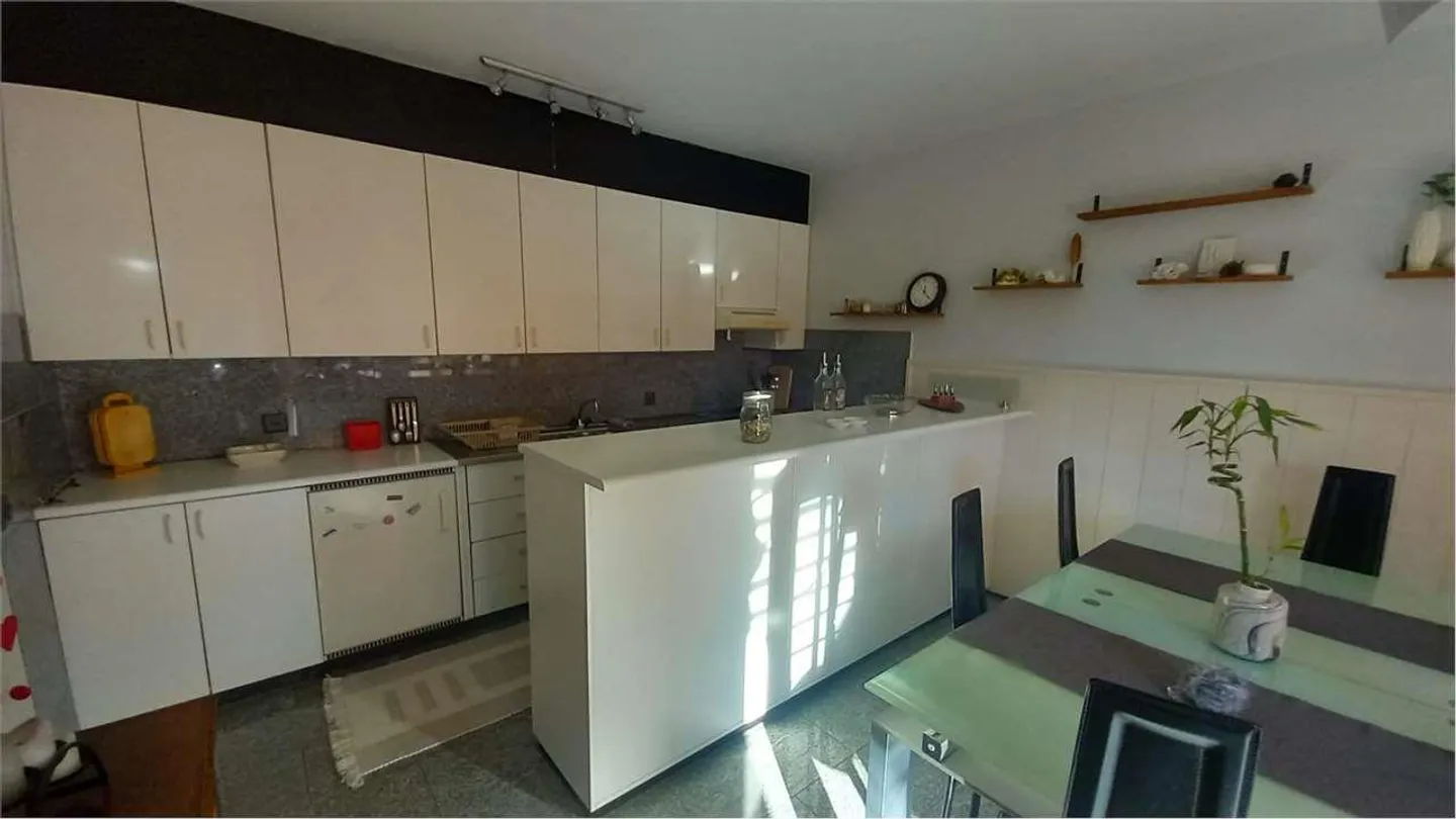 Brione sopra Minusio maison indépendante avec piscine et vue panoramique - Photo 11 sur 13