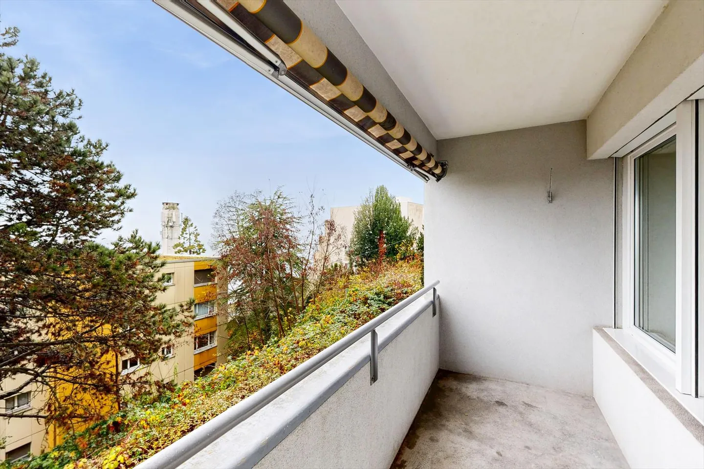 In un quartiere tranquillo - Foto 6 di 8