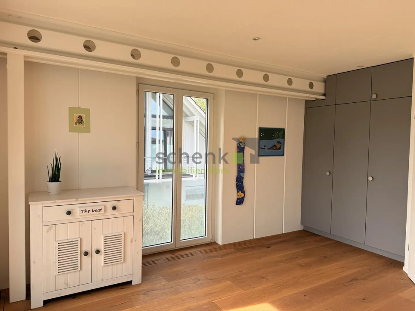 VILLA UNIFAMILIARE DI 5,5 STANZE CON GIARDINO D'INVERNO RISCALDATO E IDILLO GIARDINO - Foto 26 di 35