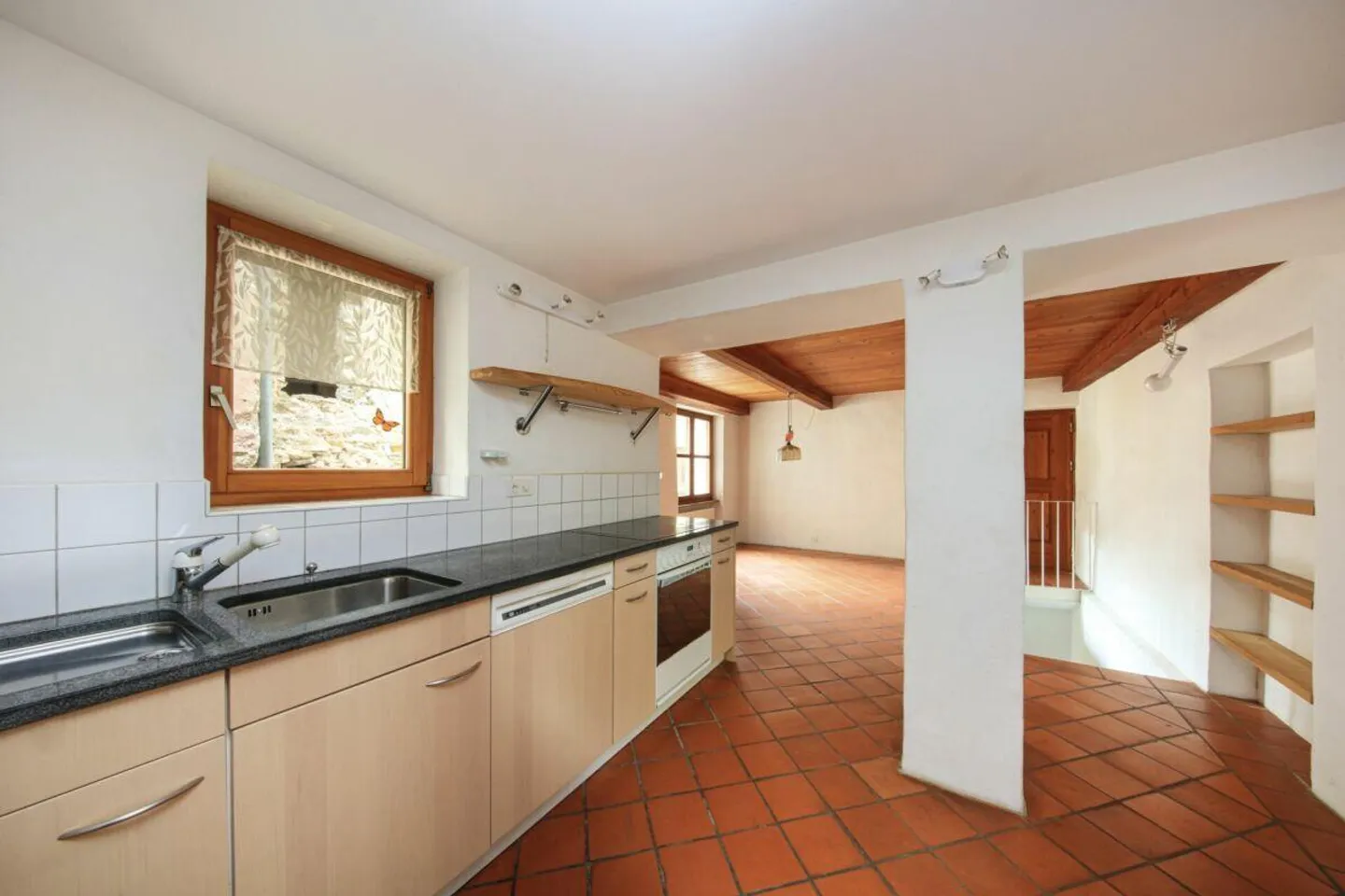 PRATO SORNICO - Zauberhaftes Tessinerhaus mit Blick auf die Berge - Foto 5 von 17