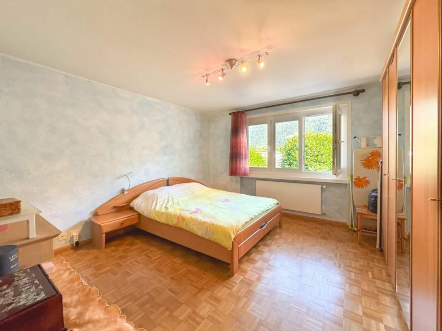 Villa with 7 rooms in Ardon - Photo 17 of 23