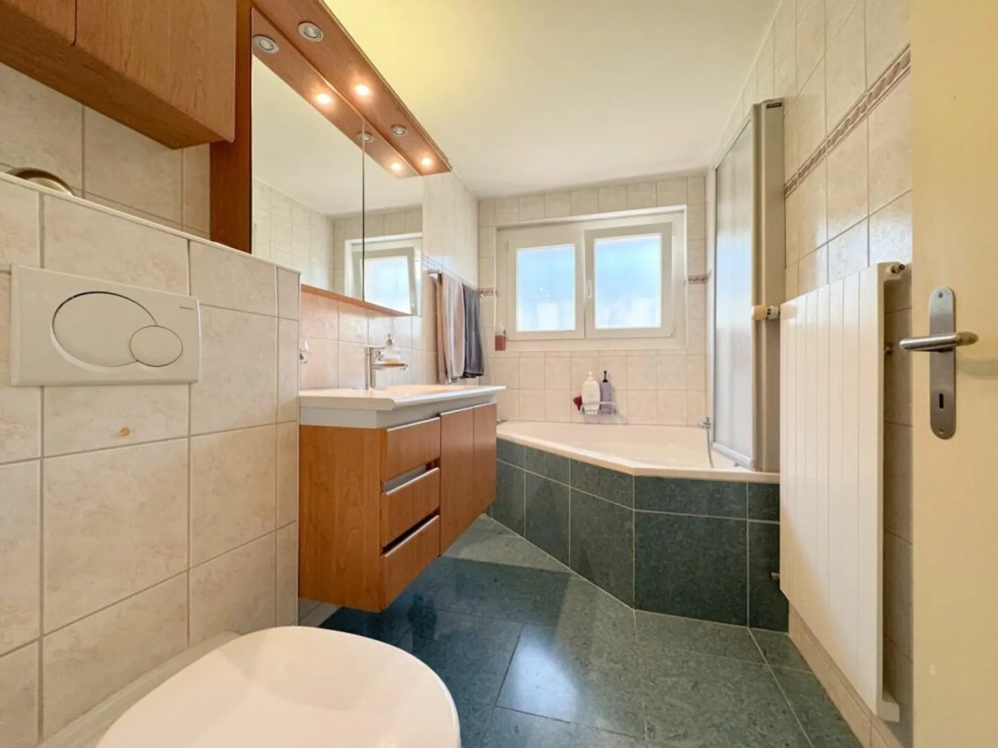 Villa with 7 rooms in Ardon - Photo 19 of 23