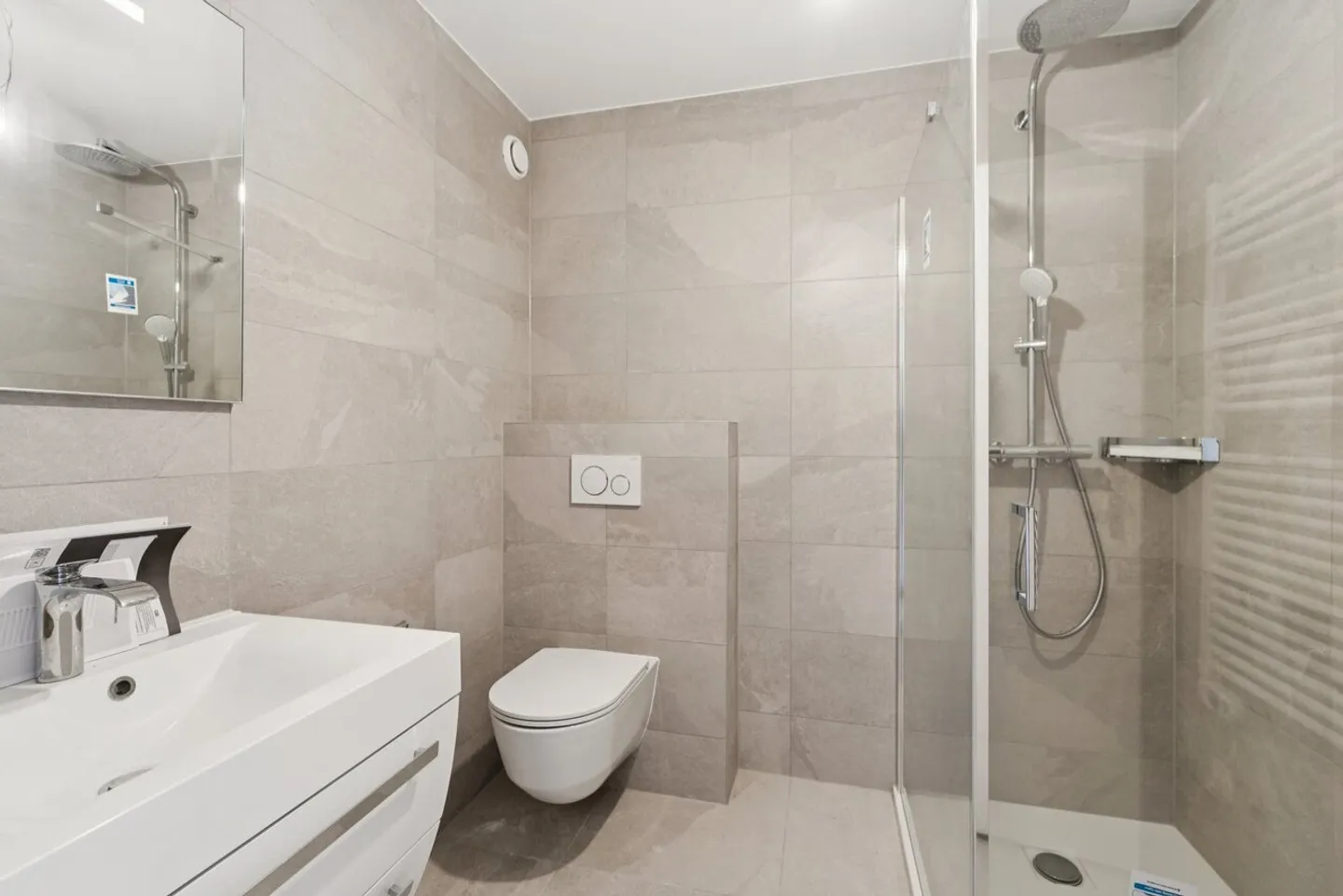 Charmante 2-Zimmer-Wohnung mit Garten und Seeblick - Foto 8 von 11