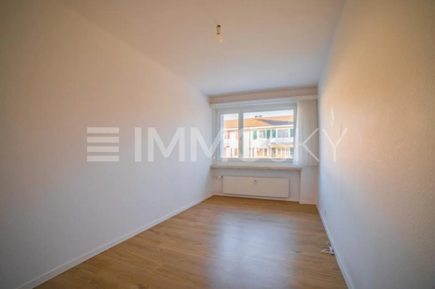 Réservé ! - appartement entièrement rénové - Photo 5 sur 7