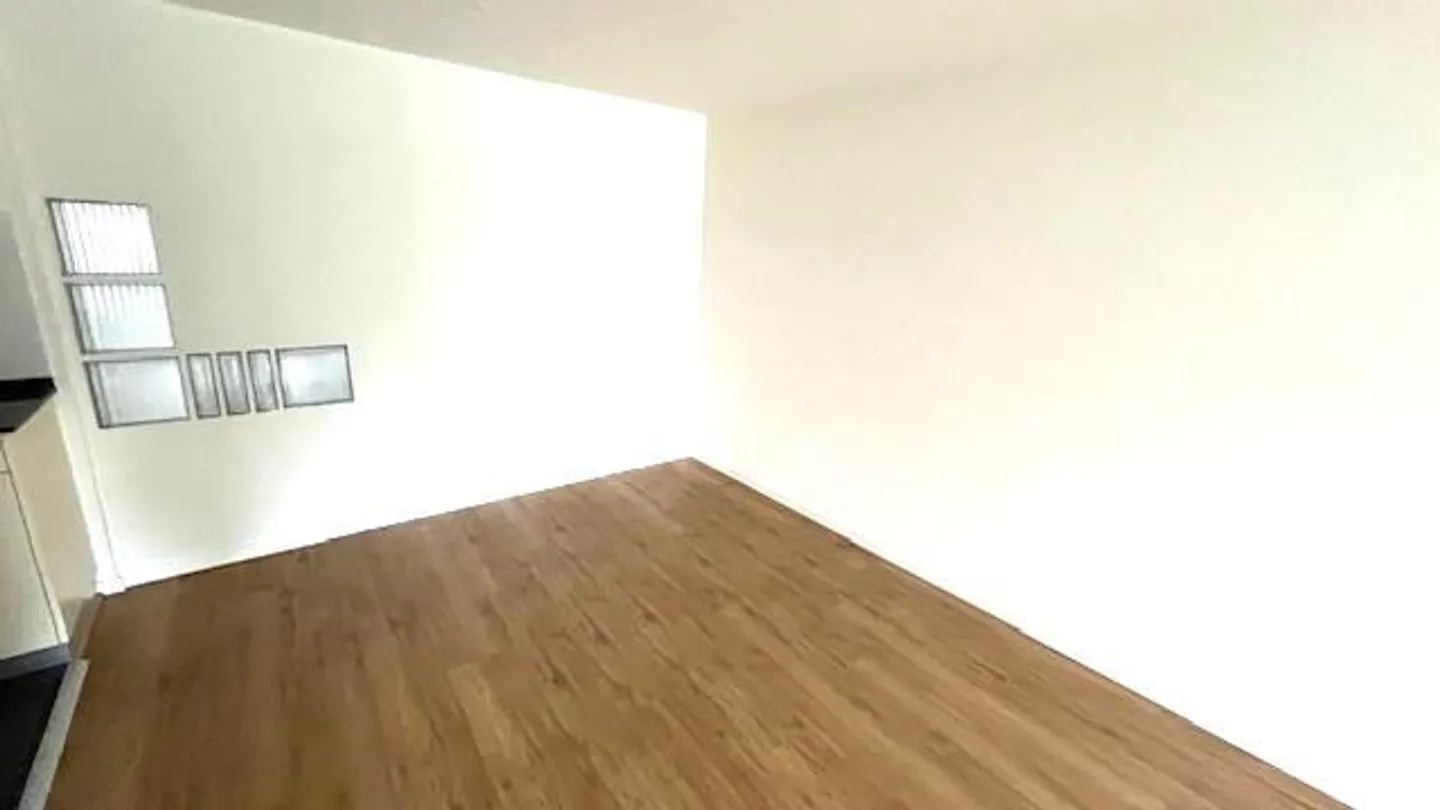 Appartement 3.5 pièces près du centre commercial - Photo 7 sur 8