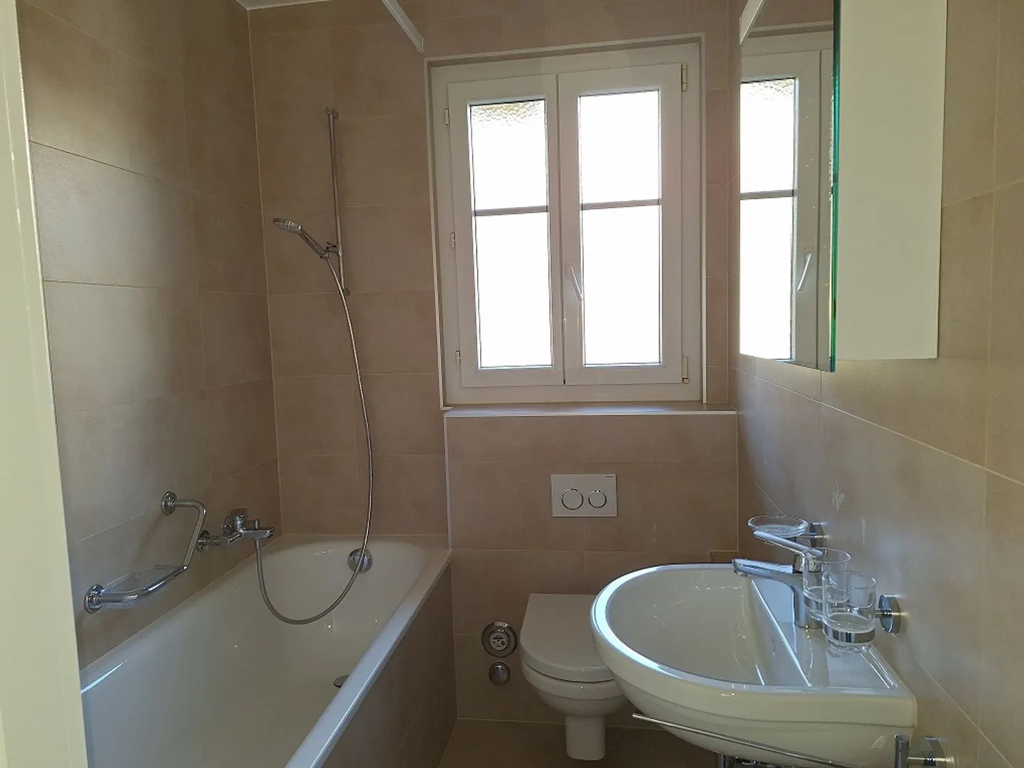 Appartement spacieux 3.5 pièces - Photo 2 sur 6