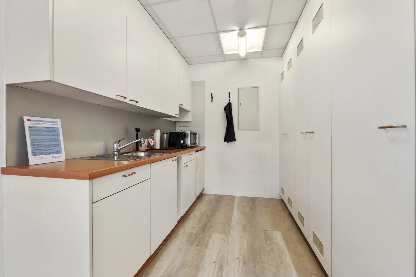Fuori dall'home office nel tuo nuovo ufficio! - Foto 4 di 6