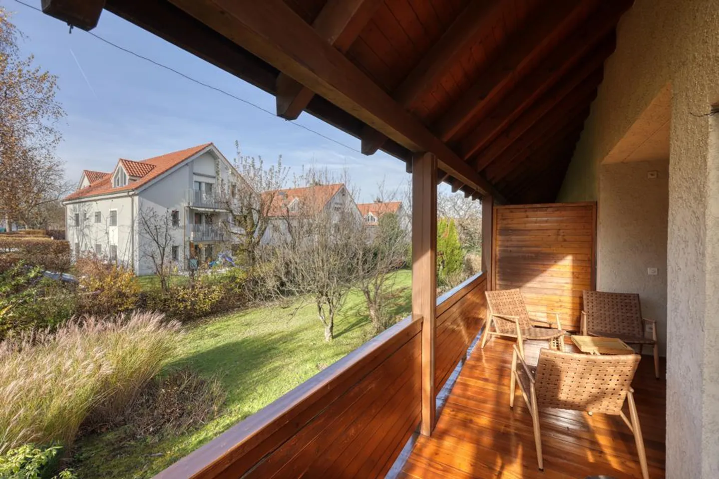 Light-Filled Maisonette Apartment - Photo 4 of 15