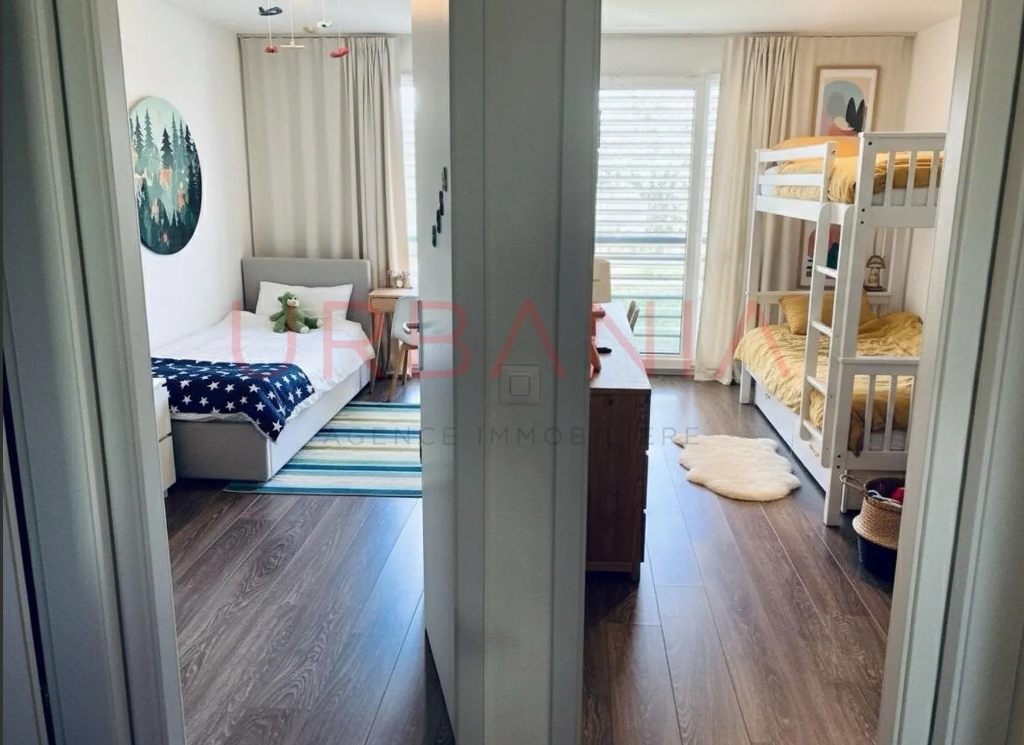 Angrenzende Villa mit 6 Zimmern, darunter 4 Schlafzimmer - 157 m² Wohnfläche - Foto 9 von 13