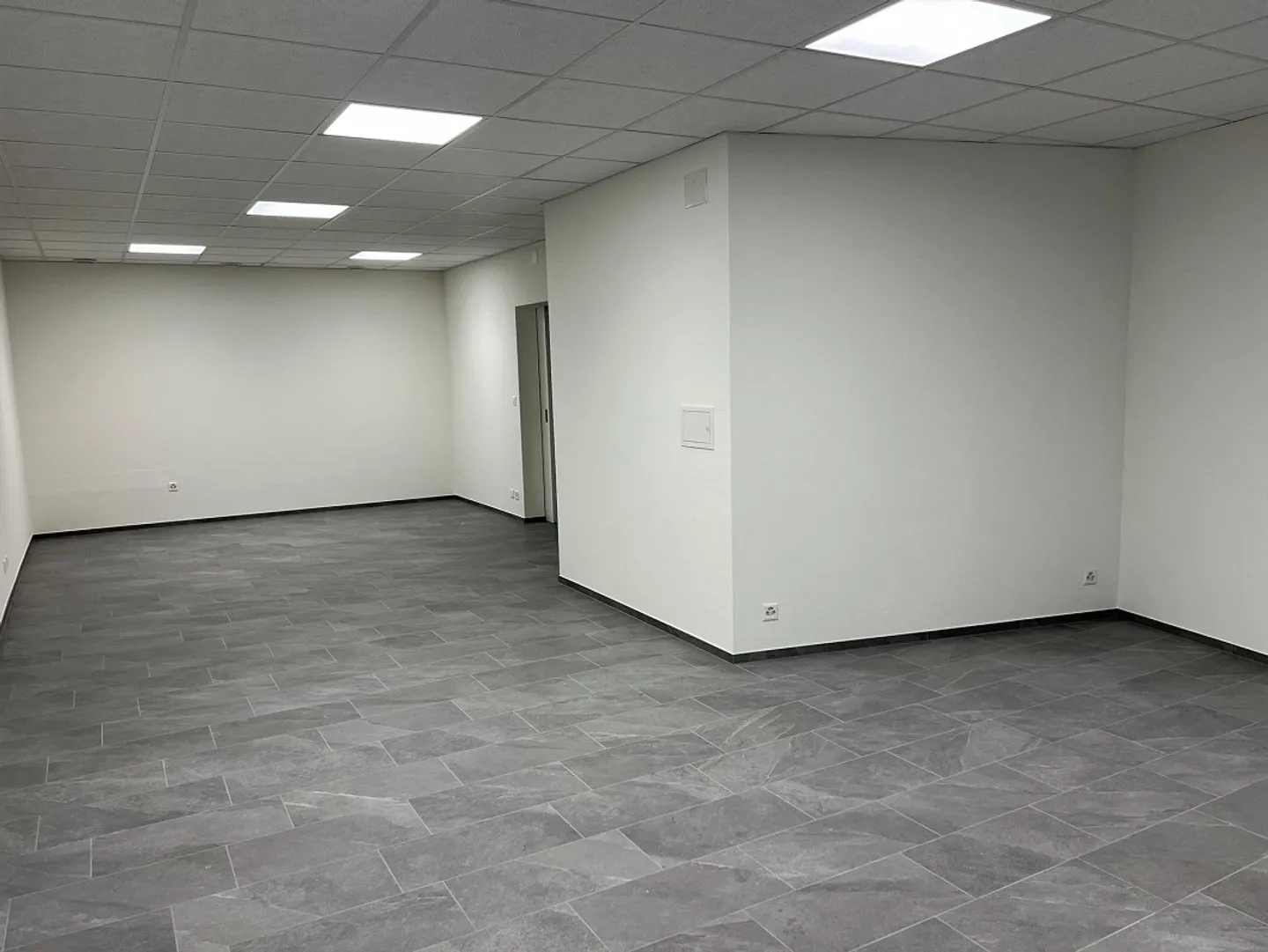 Ladenlokal zu vermieten - Foto 4 von 6