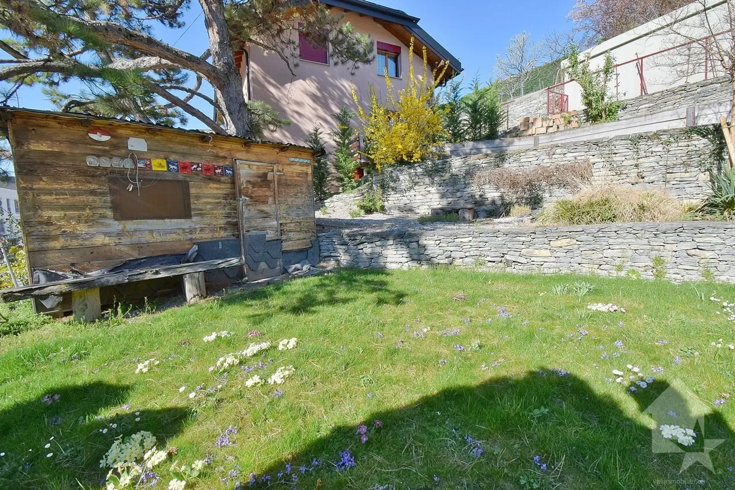 Geräumige Villa mit Doppelgarage in der Nähe des Zentrums von Sion! - Foto 2 von 18