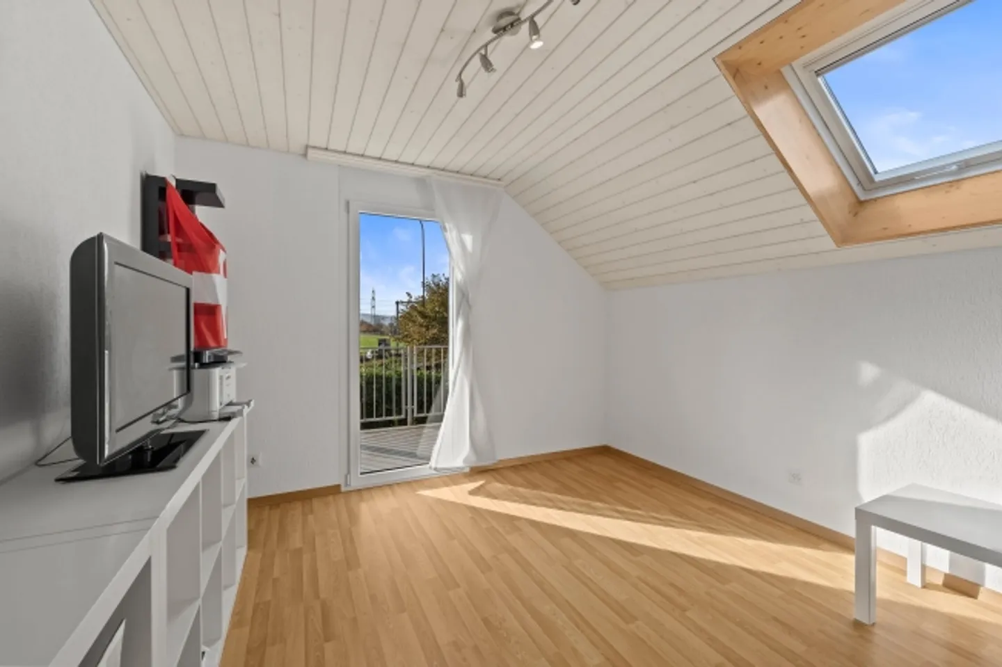 «5.5-Zi. Einfamilienhaus mit Garten in Oberentfelden kaufen» - Foto 9 von 13