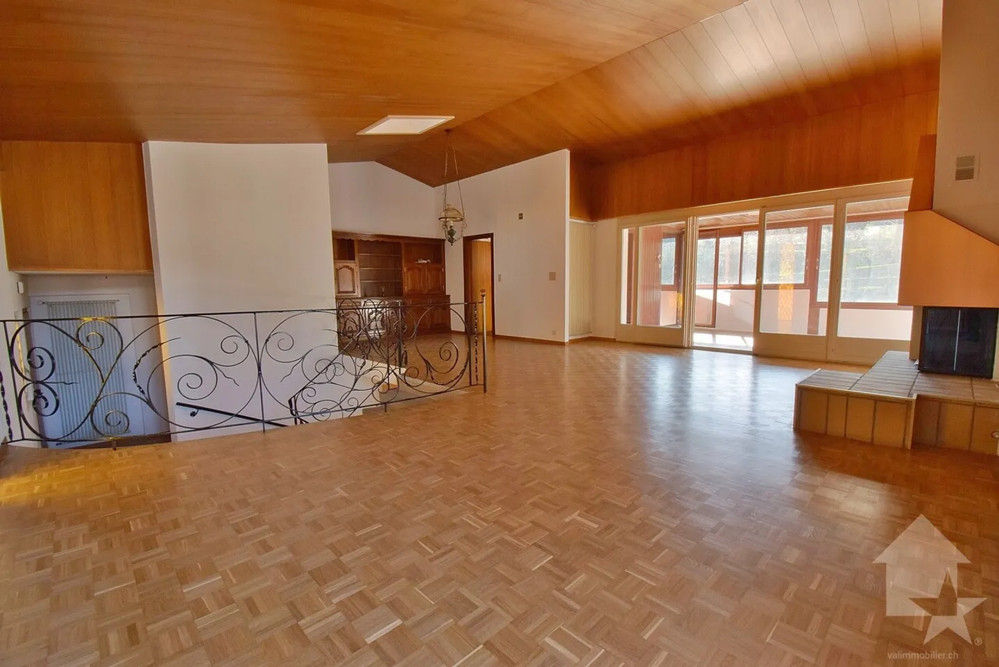 Geräumige Villa mit Doppelgarage in der Nähe des Zentrums von Sion! - Foto 6 von 18