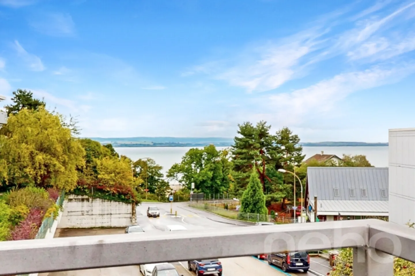 Detached house with lake view! - Photo 2 of 12