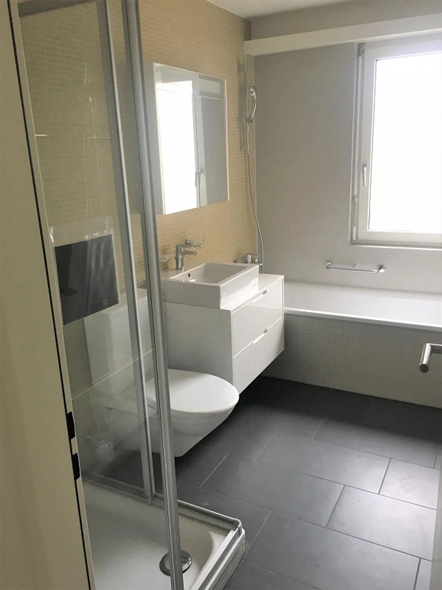 Appartamento in affitto - Foto 2 di 8