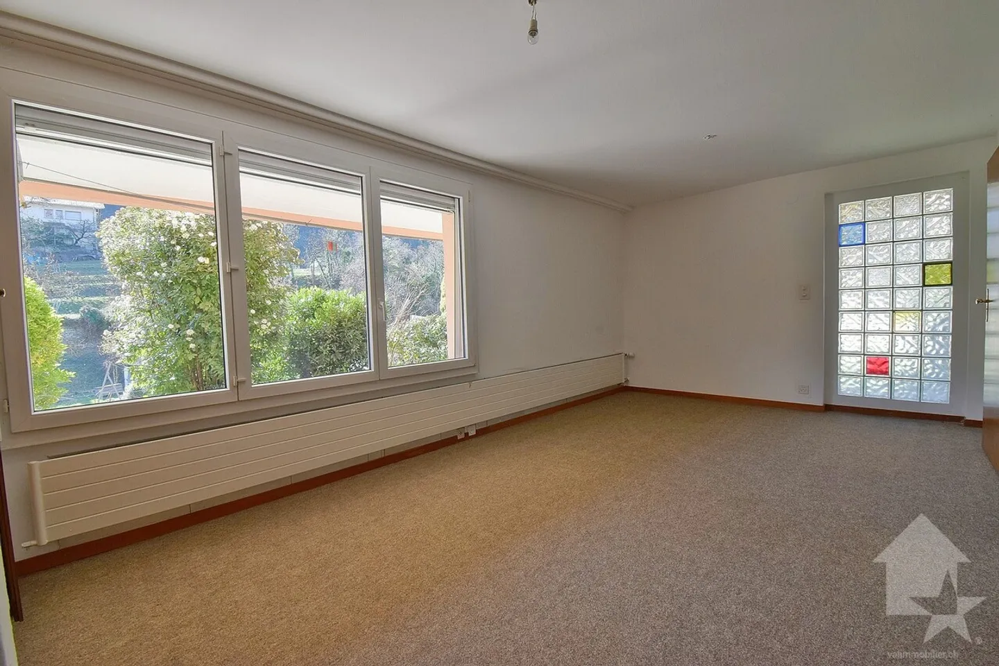 Geräumige Villa mit Doppelgarage in der Nähe des Zentrums von Sion! - Foto 15 von 18