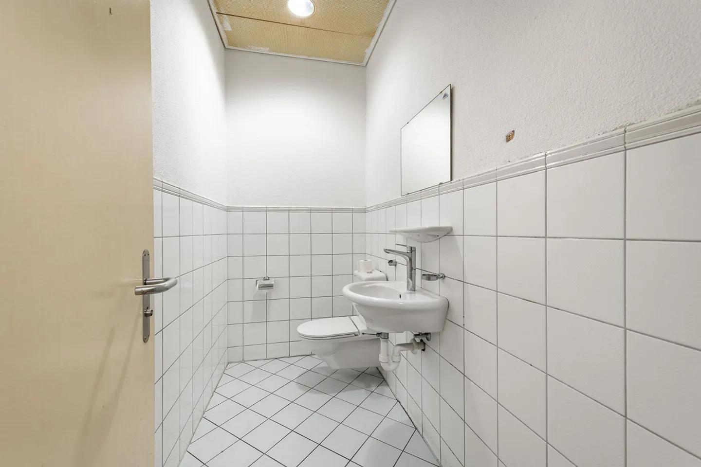 Vielseitige Verkaufsfläche in Wädenswil - Foto 8 von 8