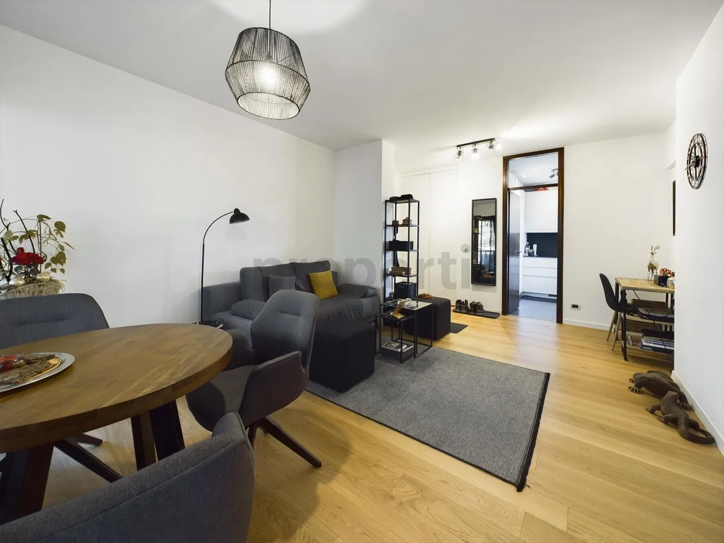 Apartment for sale - Photo 1 of 11