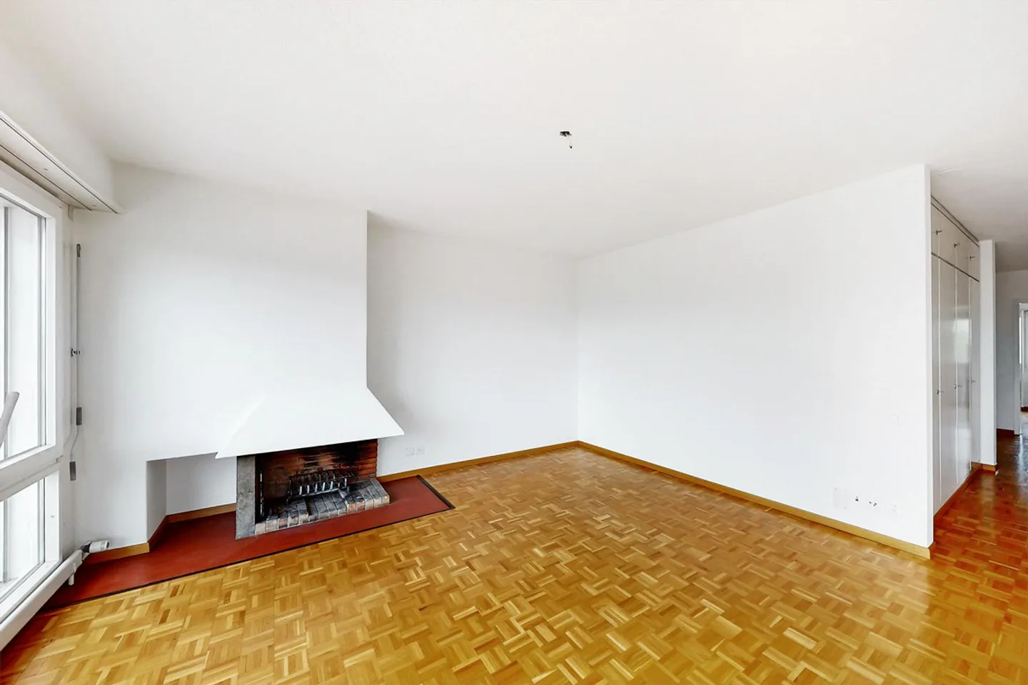 Schöne und gepflegte Liegenschaft in Dietikon - Foto 4 von 13