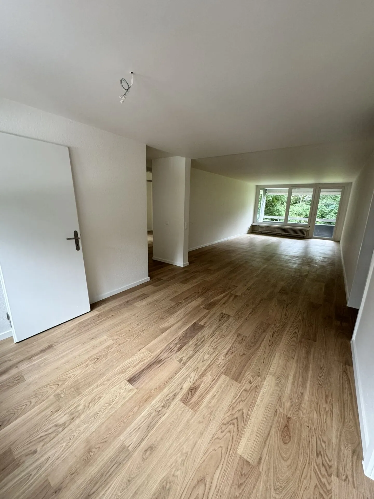 Rénové récemment : appartements de 4,5 pièces à Linthal - Photo 2 sur 11