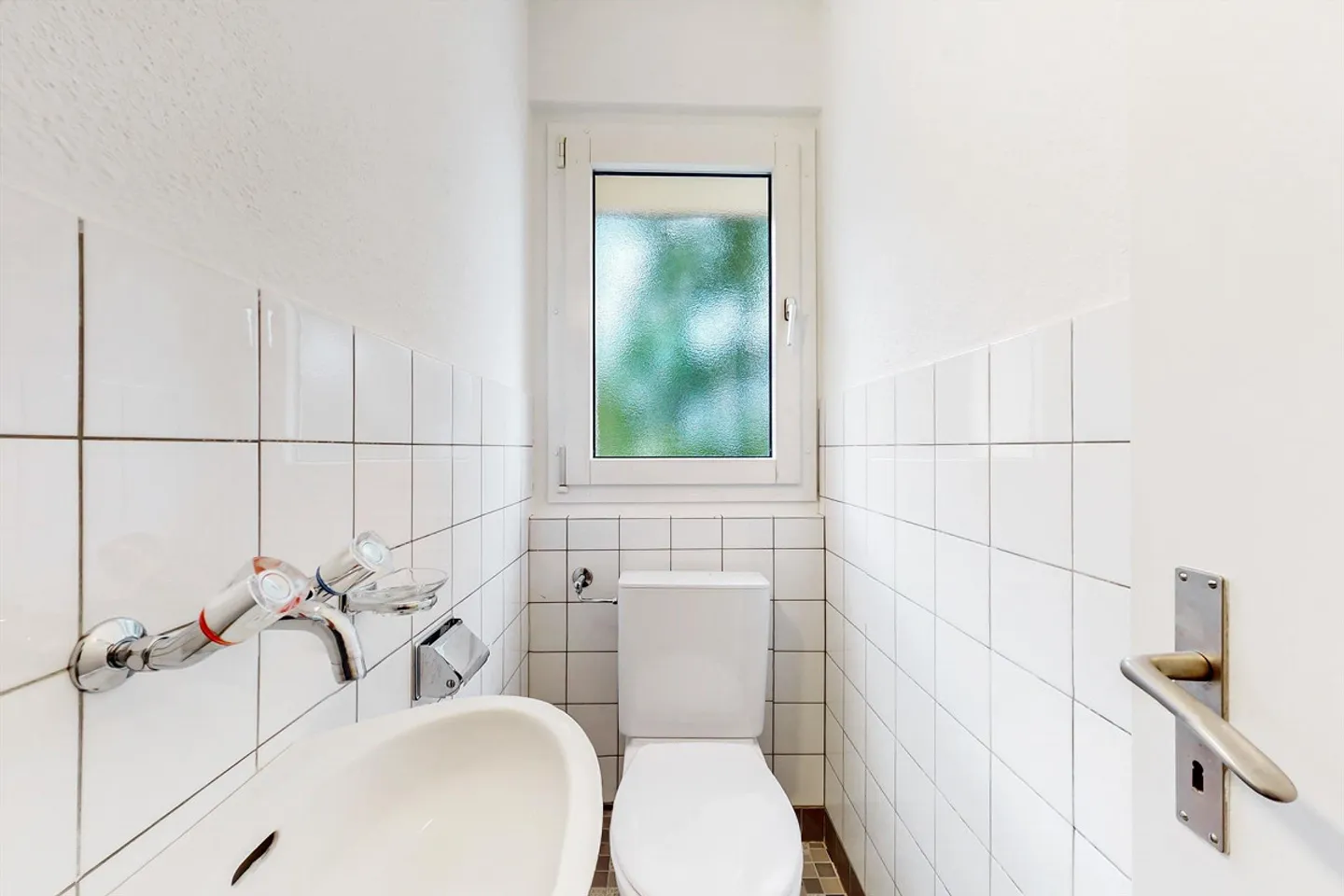 Schöne und gepflegte Liegenschaft in Dietikon - Foto 11 von 13