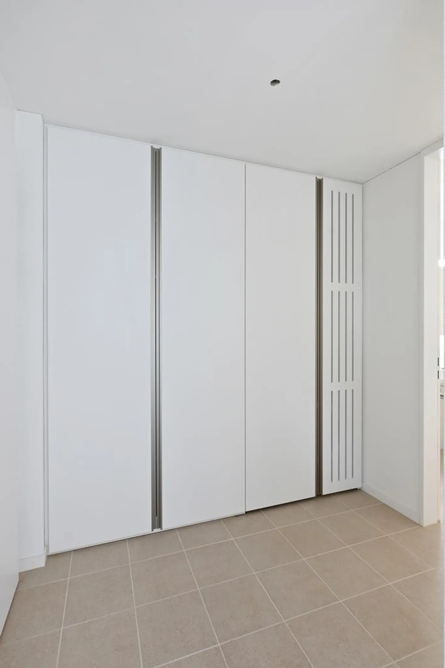 Appartement moderne de 2,5 pièces - Photo 6 sur 8