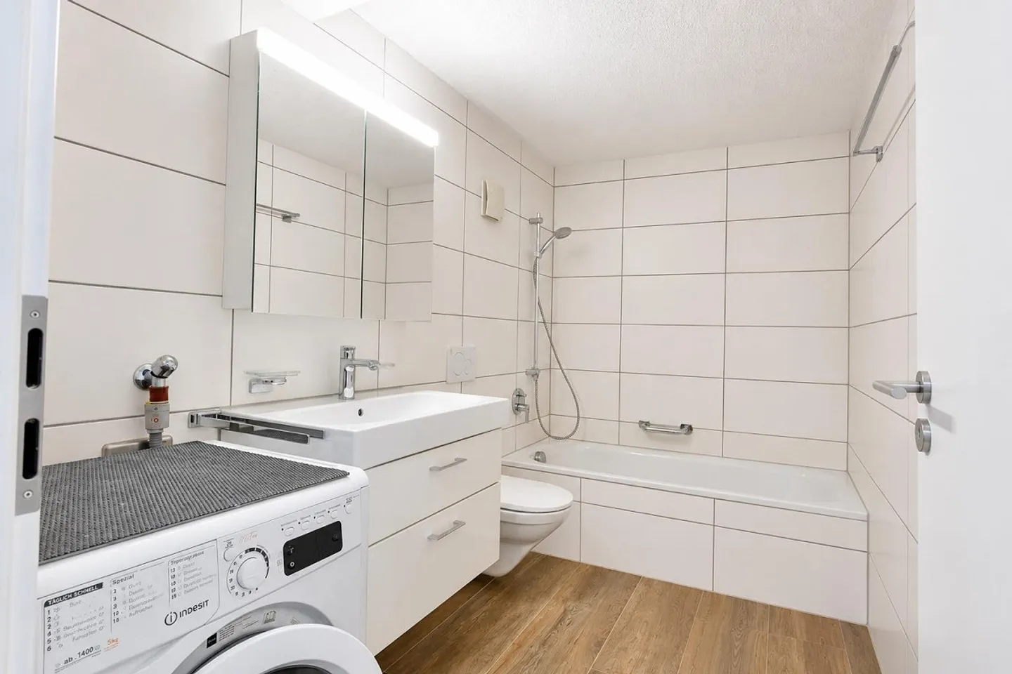 3.5 Room Maisonette Apartment with Gallery in the Old Town of Laufenburg - Photo 5 of 13