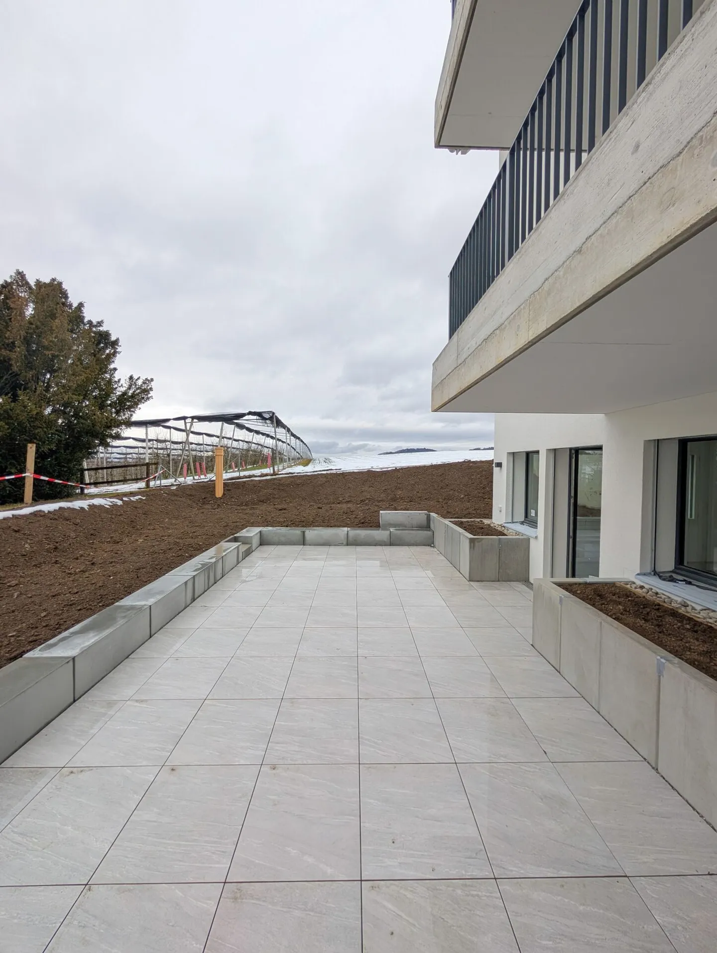 Geräumige Gartenwohnung mit Aussicht - Foto 4 von 13