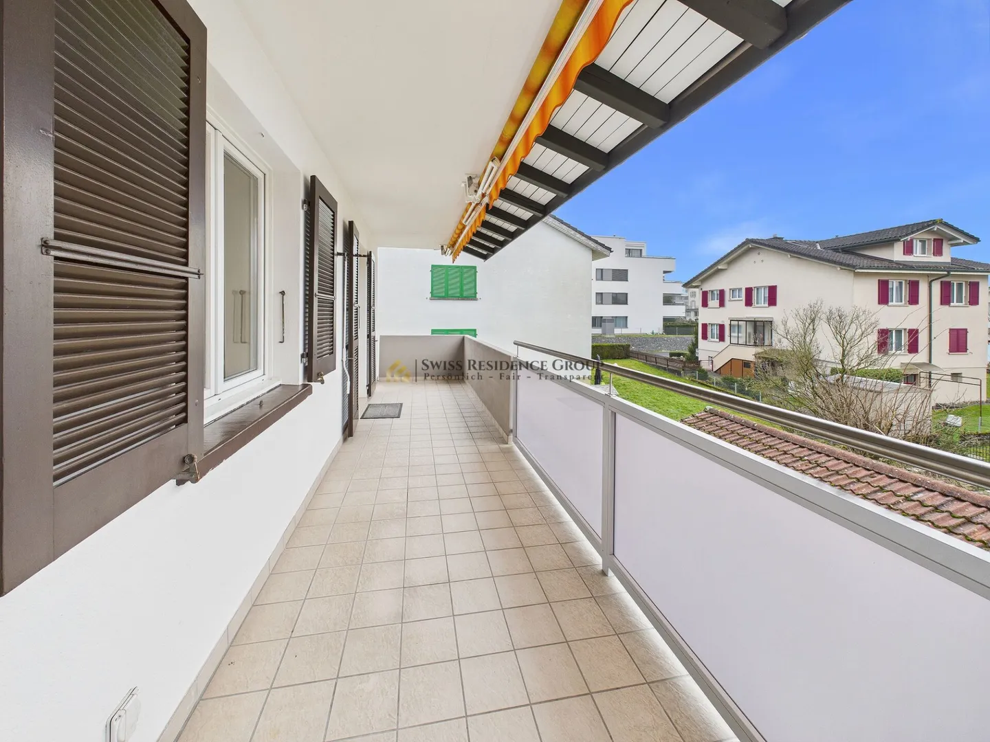 Exclusive living experience with balcony - 4.5 room apartment - Photo 1 of 18