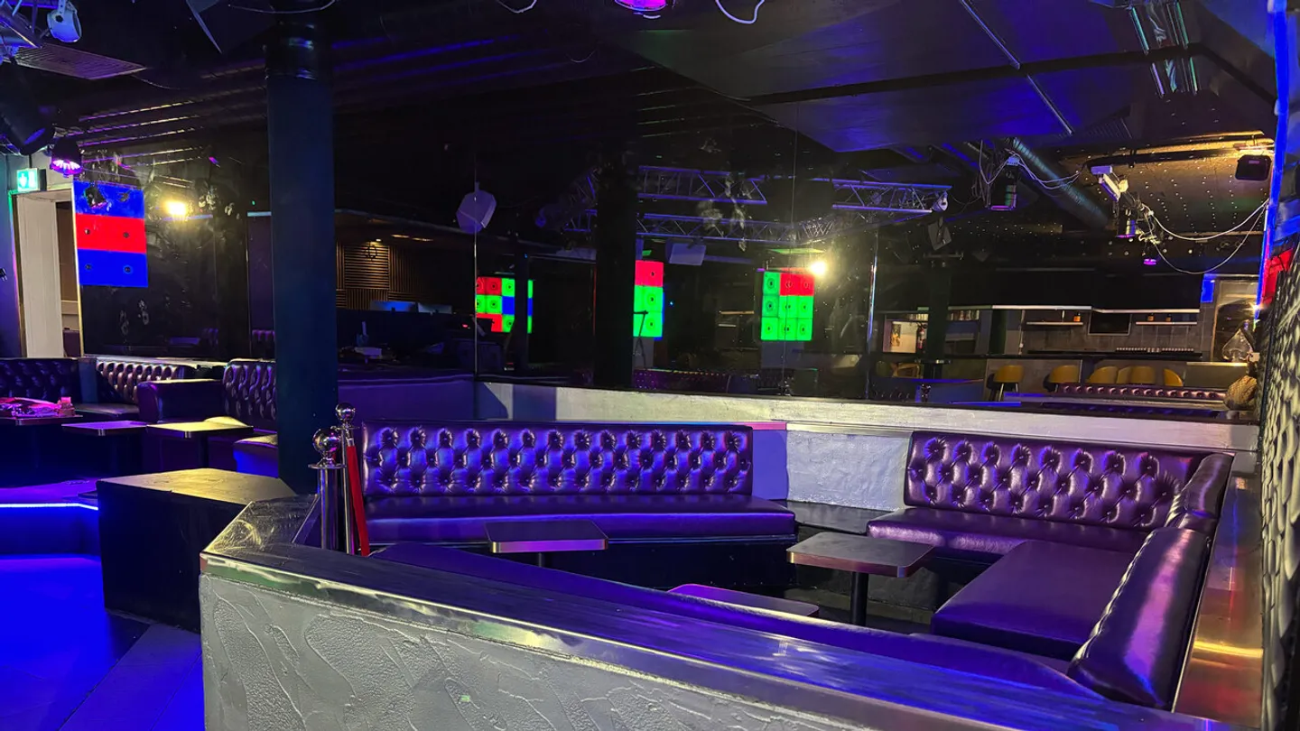 250 m2 Commercial Space - Crans-Montana - Photo 3 of 6