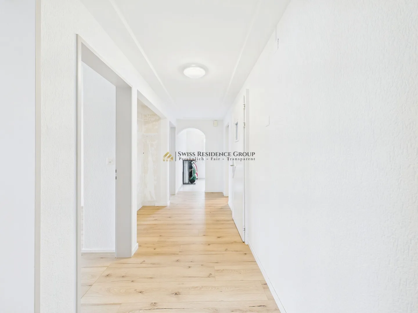 Exclusive living experience with balcony - 4.5 room apartment - Photo 9 of 18