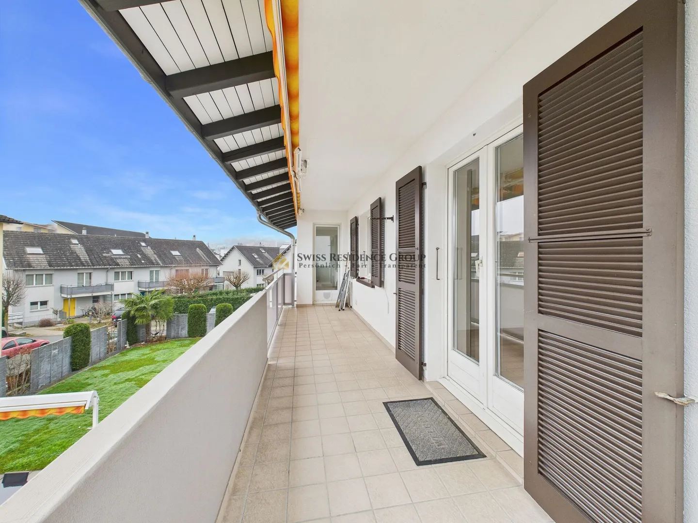 Exclusive living experience with balcony - 4.5 room apartment - Photo 2 of 18