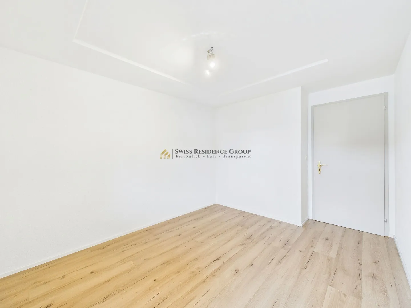 Exclusive living experience with balcony - 4.5 room apartment - Photo 13 of 18