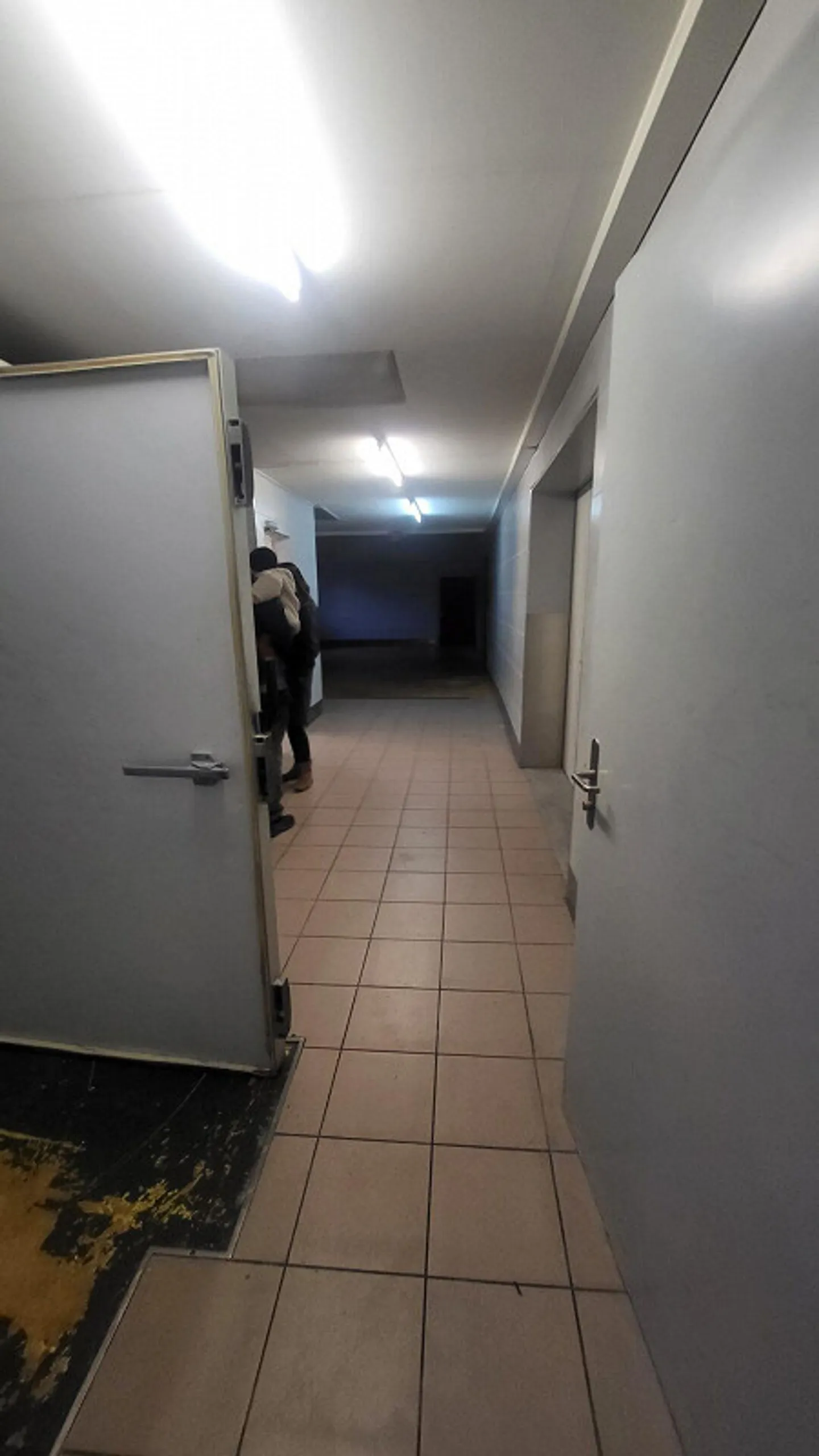 Aree di stoccaggio centrali direttamente alla stazione ferroviaria di Seebach - divisibili in modo flessibile - Foto 3 di 7