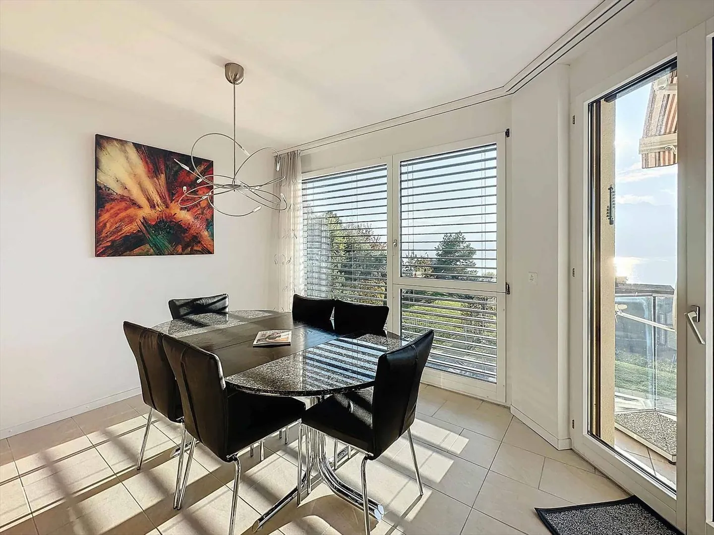 Selten! 5.5-Zimmer-Wohnung mit herrlicher Aussicht auf den See - Foto 5 di 12