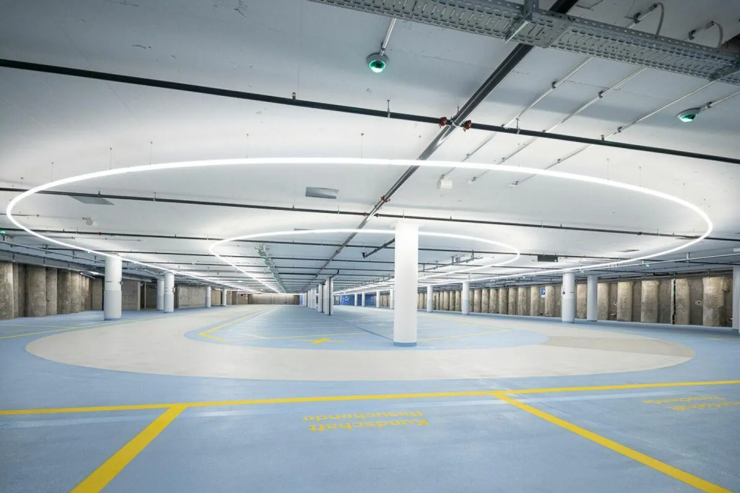 Parking Central - Photo 7 sur 10