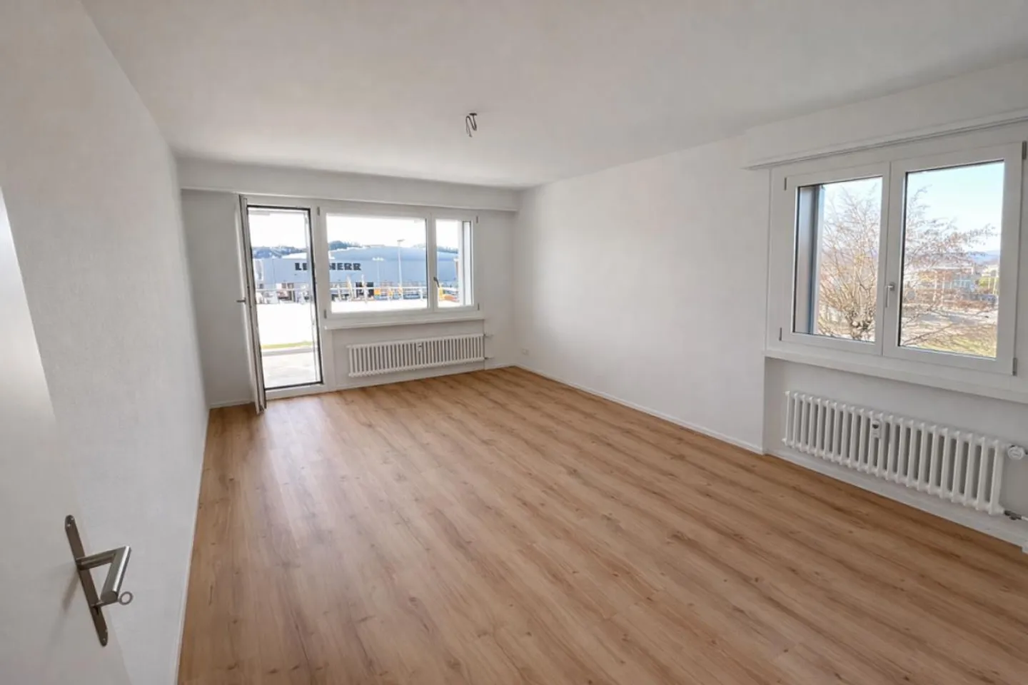 Convincing apartment in a quiet residential area - Photo 3 of 8