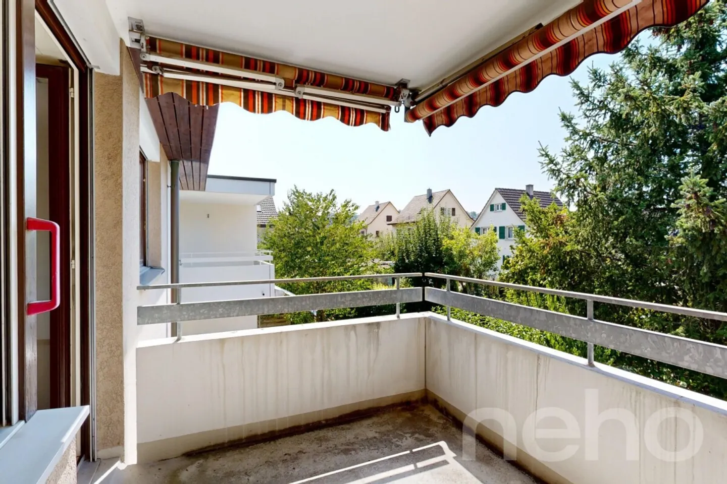 Semi-Detached House with Garden and Great Design Potential - Photo 8 of 12