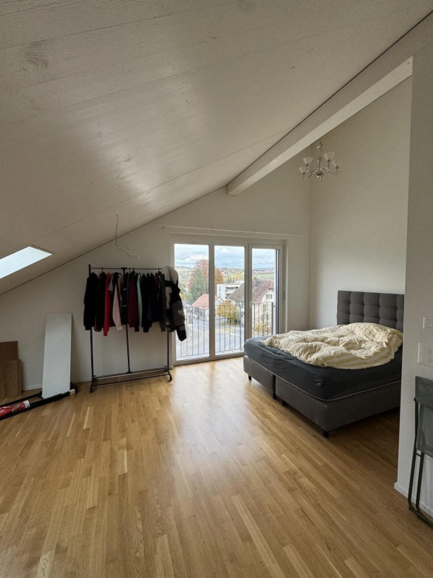 Moderne 1.5-Zimmer Dachwohnung in Boniswil – Nachmieter gesucht ab 15. Februar - Foto 1 von 6