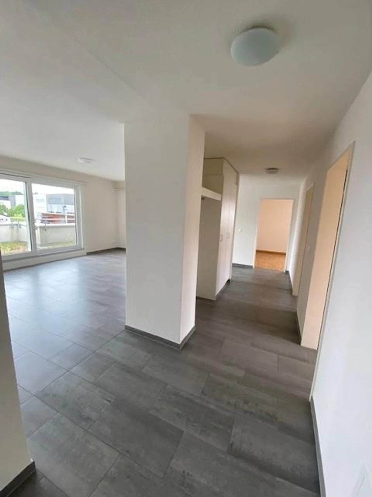 Charmante Attikawohnung zu Vermieten - Foto 5 von 12