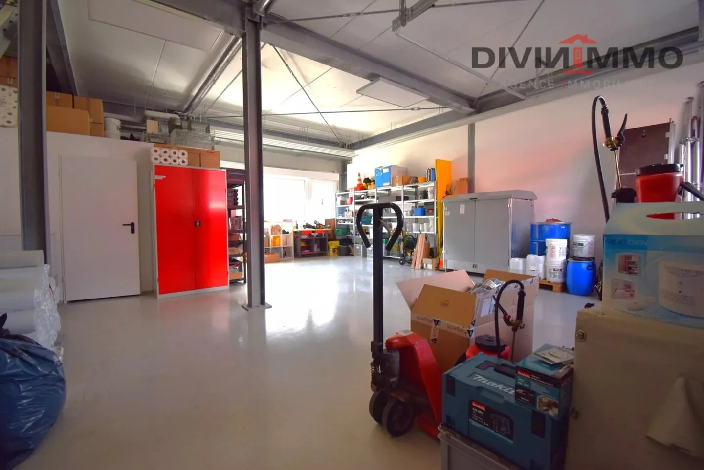 Industriehalle von 145 m2 mit 5 Parkplätzen - Foto 7 von 12