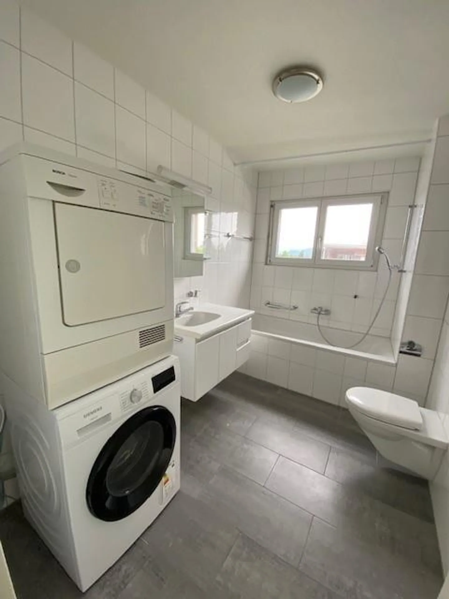 Charmante Attikawohnung zu Vermieten - Foto 10 von 12