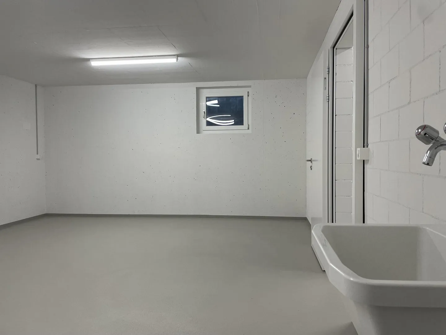 Studio, Magazzino, Stanza Hobby - Foto 2 di 6